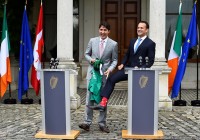 爱尔兰总理接棒新“袜王”