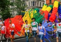 彩虹色的同性恋自豪月，英国Gay Pride游行提前了解一下