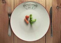 健身增肌是不是吃的蛋白质越多越好？