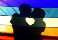 50万人新研究显示：同性性行为由多种基因和环境共同影响